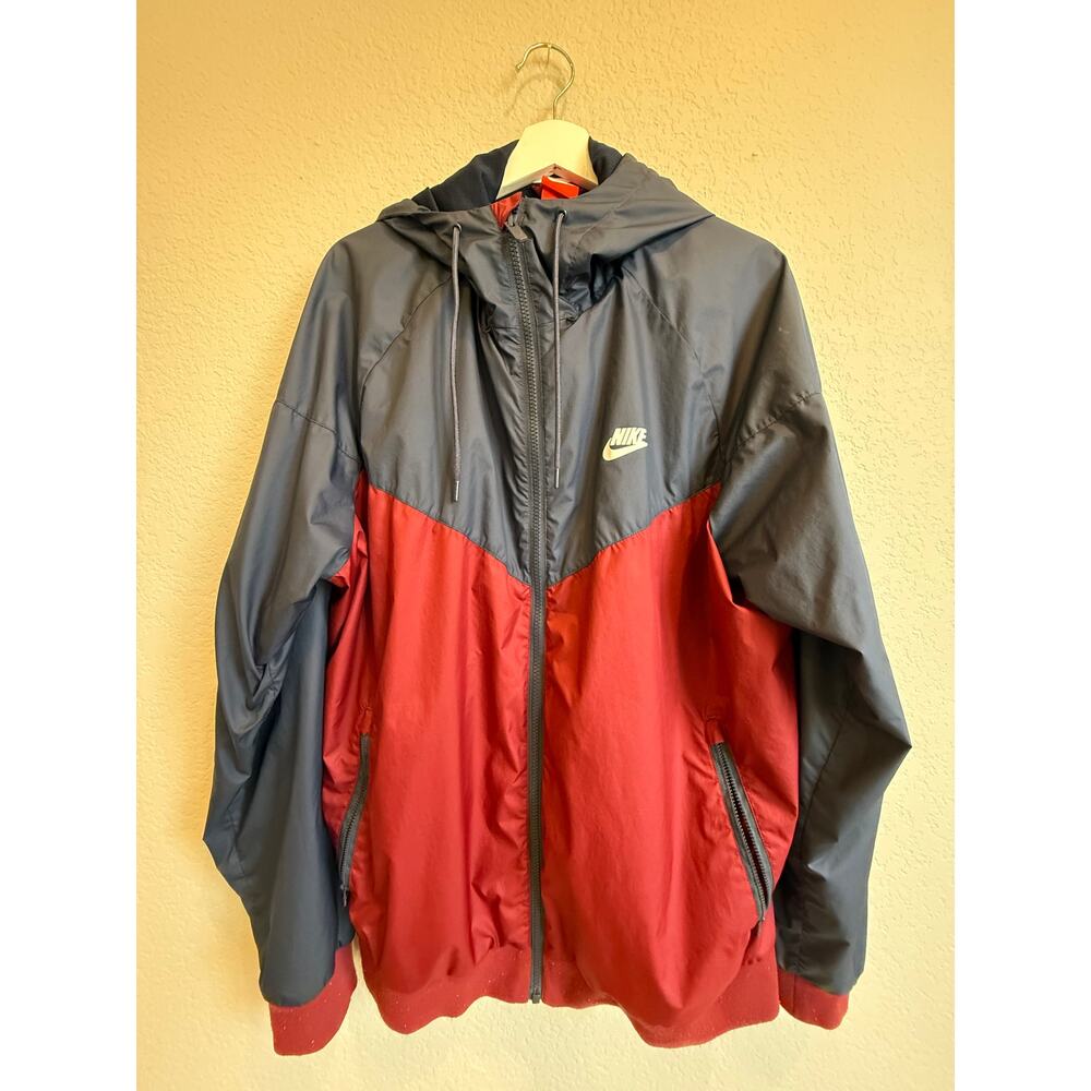 Nike Men's Sportswear Windrunner Hooded Jacket- Men's XL